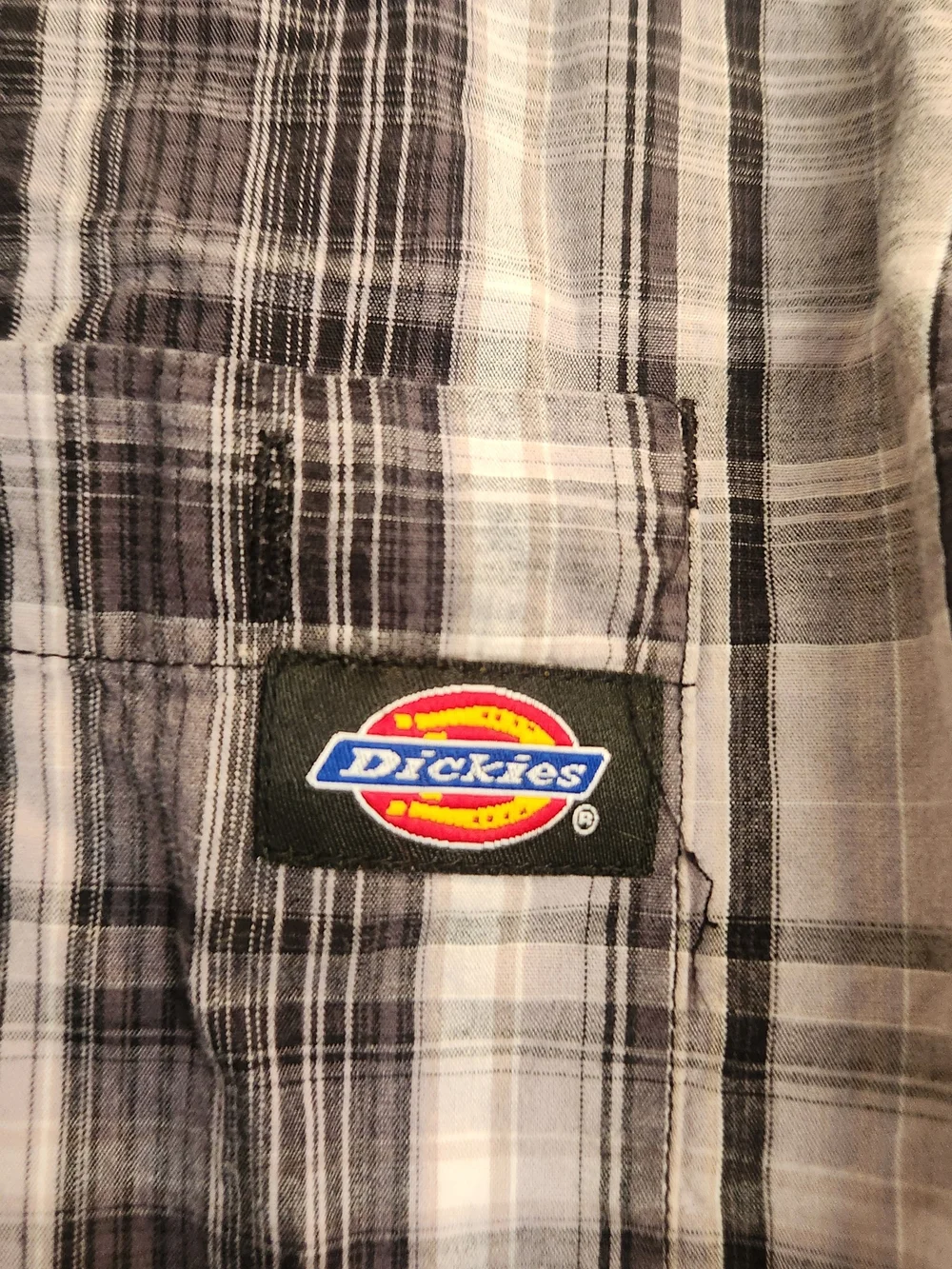 Dickies Men’s Plaid Short Sleeve Button-Up Shirt - Black and Cream S Euc